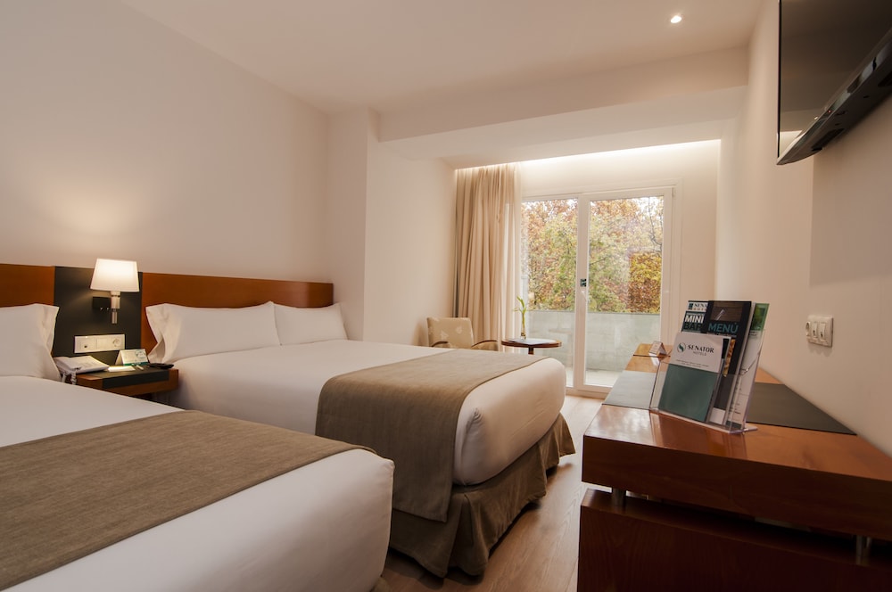 Habitación familiar del hotel Senator Barajas. Foto 4
