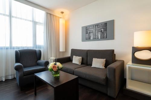 Habitación Doble Superior del hotel Gran Versalles. Foto 5