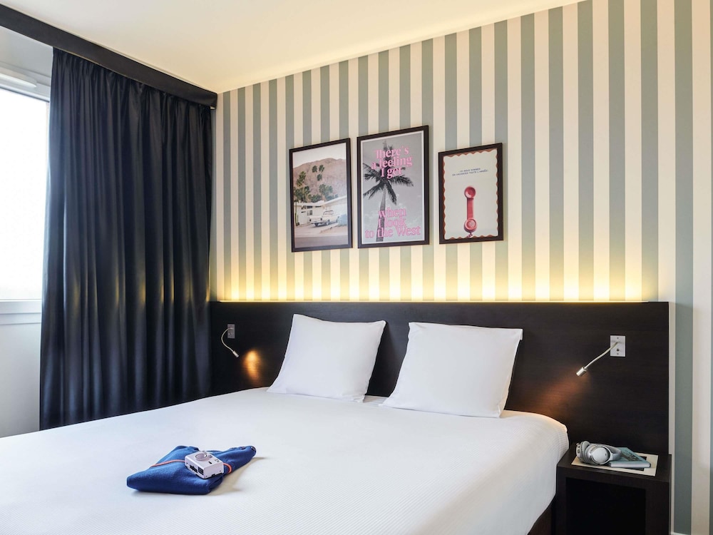 Habitación Comfort con 1 cama king size del hotel ibis Styles Nantes Saint Herblain