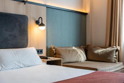 Habitación Estándar Plus del hotel Posadas De España Pinto. Foto 13
