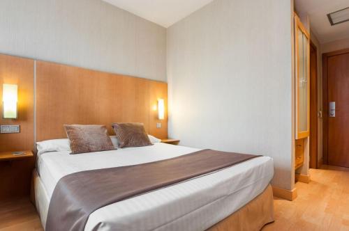 Habitación Individual Estándar del hotel Posadas De España Pinto. Foto 3