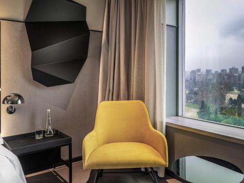 Habitación Executive con cama extragrande del hotel Pullman Santiago Vitacura. Foto 3