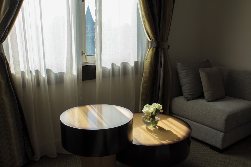 HABITACIÓN DE LUJO con 2 camas individuales y vistas al Río de la Plata del hotel Sofitel Montevideo Casino Carrasco and Spa. Foto 4