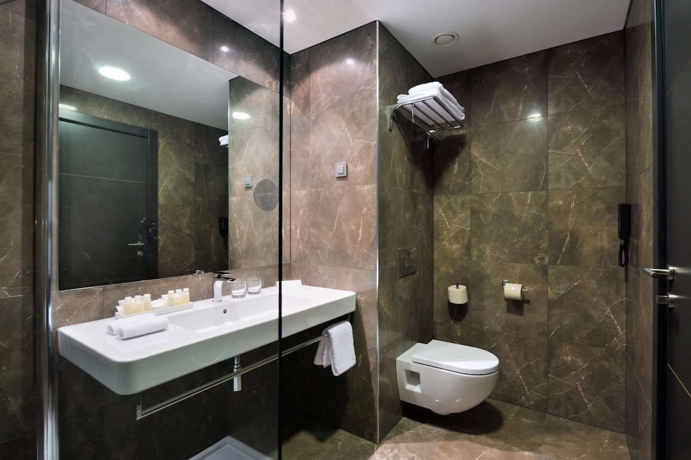 Habitación (Guest) del hotel Radisson Blu Plaza Ljubljana. Foto 3