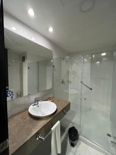 Habitación Doble - 2 camas dobles del hotel Tequendama Medellín - Estadio
