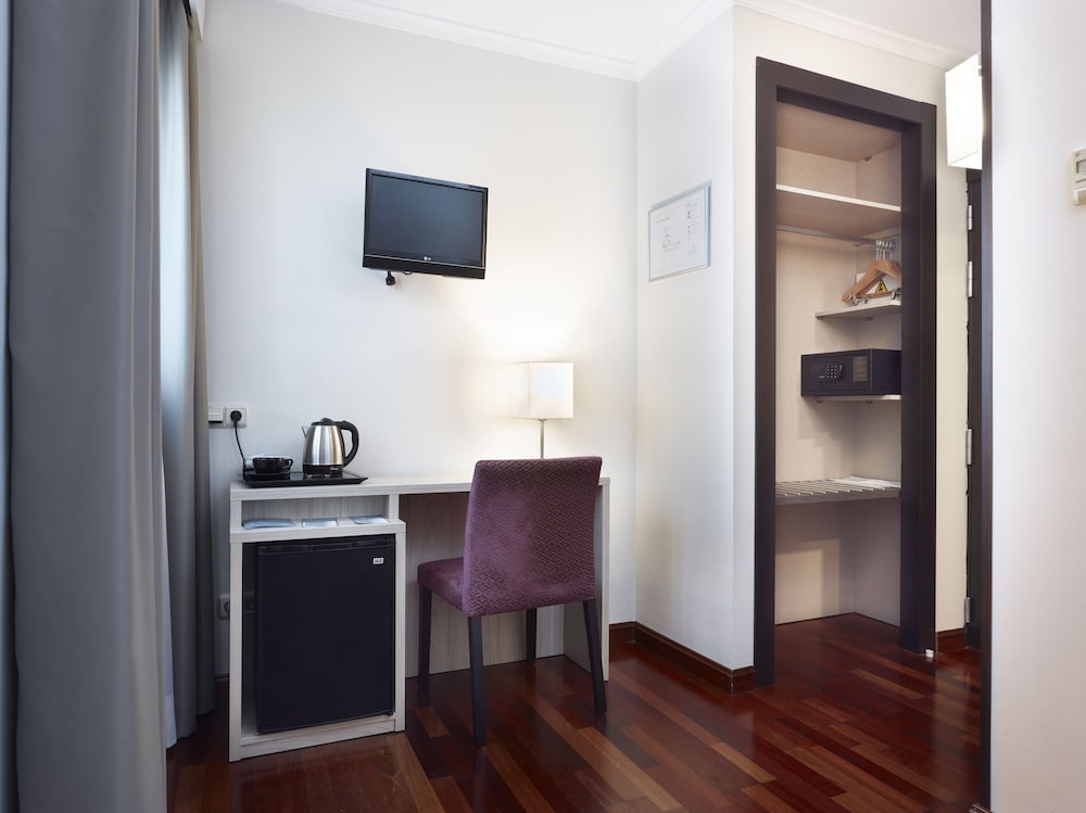 Habitación individual del hotel Maestranza. Foto 1