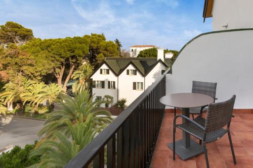 Habitación Doble con terraza del hotel Catalonia Reina Victoria. Foto 6