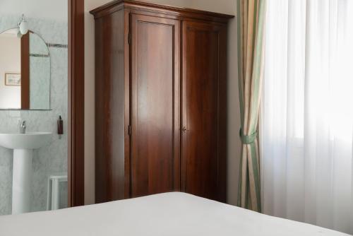 Habitación Doble del hotel Boccaccio. Foto 3