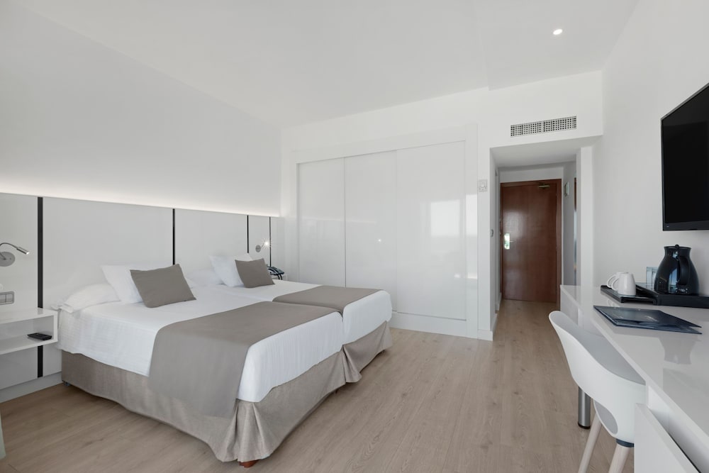 Habitación Doble Superior del hotel Thb El Cid - Adults Only. Foto 1