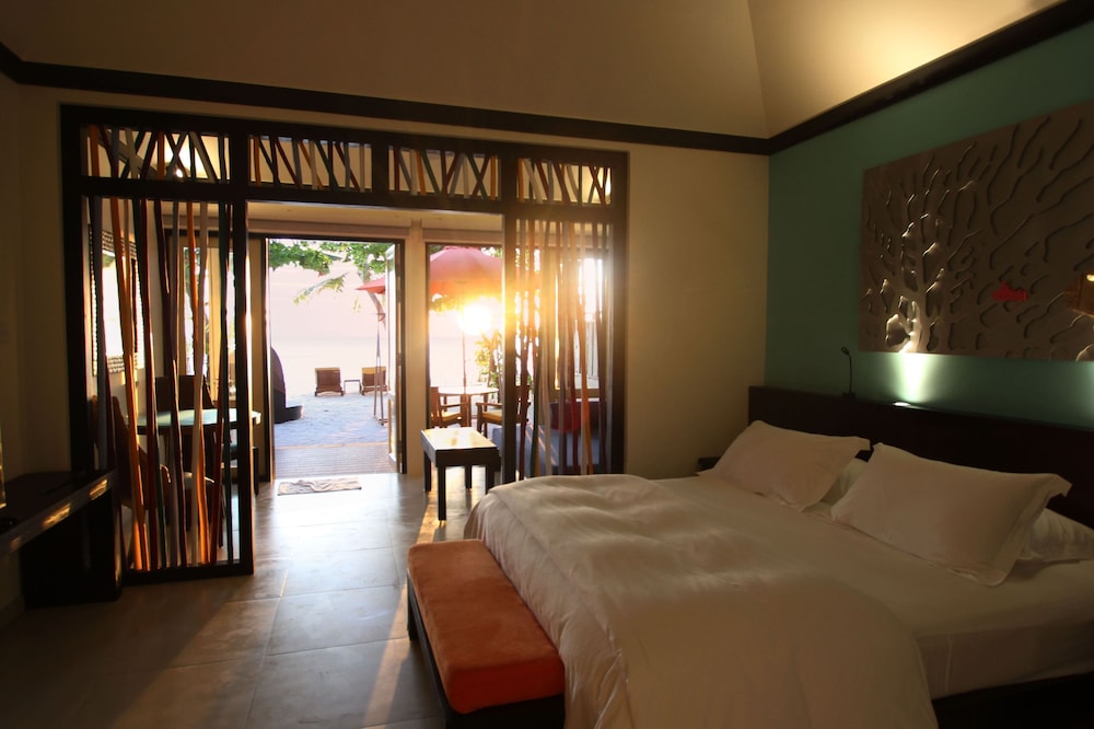 Villa con Vistas al Atardecer en Primera Línea de Playa del hotel Dhawa Ihuru