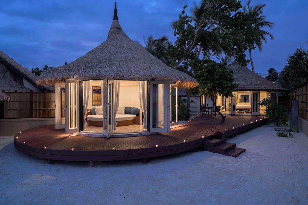 Grand Beachfront Pool Villa del hotel Banyan Tree Vabbinfaru. Foto 1