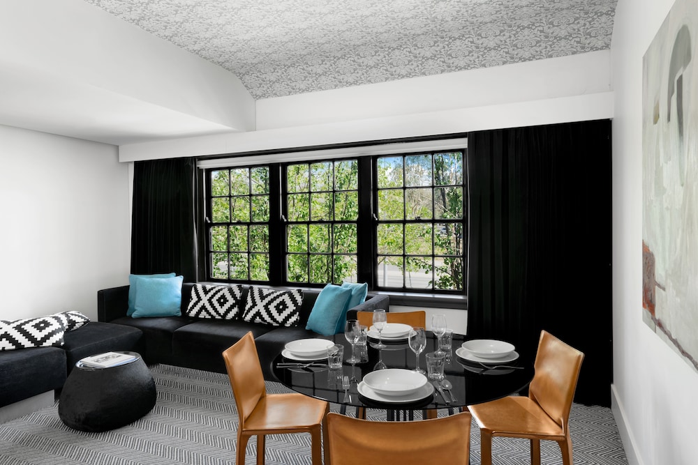 Suite Deluxe con 1 cama King del hotel Peppers Gallery. Foto 10
