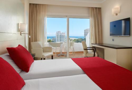 Habitación Doble con vistas al mar del hotel Grupotel Montecarlo. Foto 1