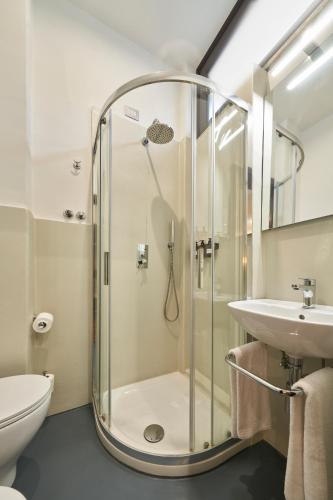 Habitación Doble Deluxe - 1 o 2 camas del hotel Leonardo Da Vinci. Foto 8