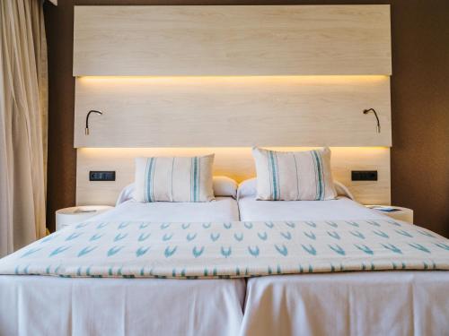 Habitación Doble Premium con vistas al mar del hotel Grupotel Gran Vista and Spa