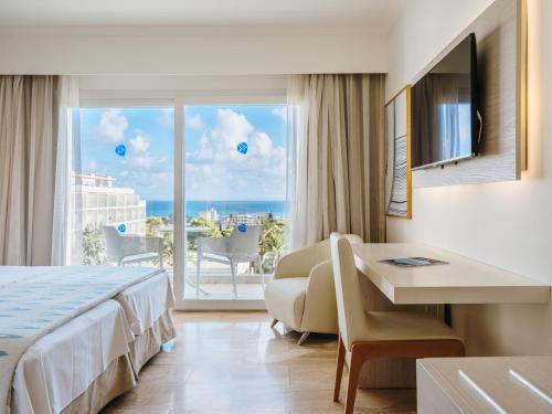 Habitación Doble Premium con vistas al mar del hotel Grupotel Gran Vista and Spa. Foto 1