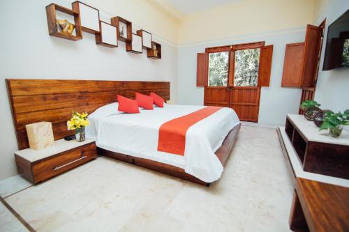 Suite Junior del hotel El Mesón Del Marqués. Foto 1