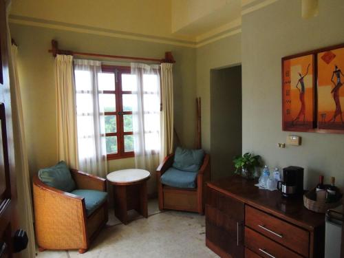 Suite Grand del hotel El Mesón Del Marqués. Foto 2