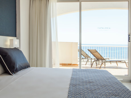 Habitación doble Vista Mar Balcón o Terraza Vista Panorámica del hotel Catalonia Del Mar - Adults Only