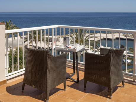 Habitación doble Vista Mar Balcón o Terraza Vista Panorámica del hotel Catalonia Del Mar - Adults Only. Foto 2