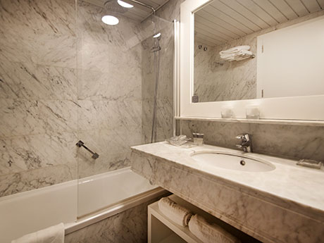 Habitación doble Vista Piscina Balcón o Terraza del hotel Catalonia Del Mar - Adults Only