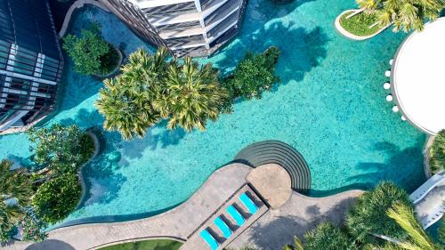 Aqua Studio Suite Twin Bed Lagoon View, Kids Club Access & 2 Minutes Walk To Jimbaran Beach del hotel Le Meridien Bali Jimbaran - Chse Certified