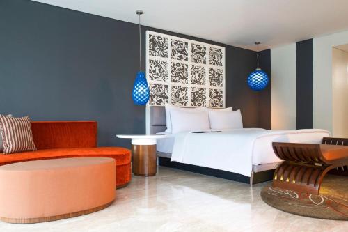 Aqua Studio Suite Twin Bed Lagoon View, Kids Club Access & 2 Minutes Walk To Jimbaran Beach del hotel Le Meridien Bali Jimbaran - Chse Certified. Foto 2