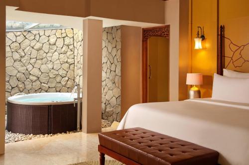 Oceanic View Sky Villa (Adults Only), Kids Club Access & 2 Minutes Walk To Jimbaran Beach del hotel Le Meridien Bali Jimbaran - Chse Certified. Foto 2