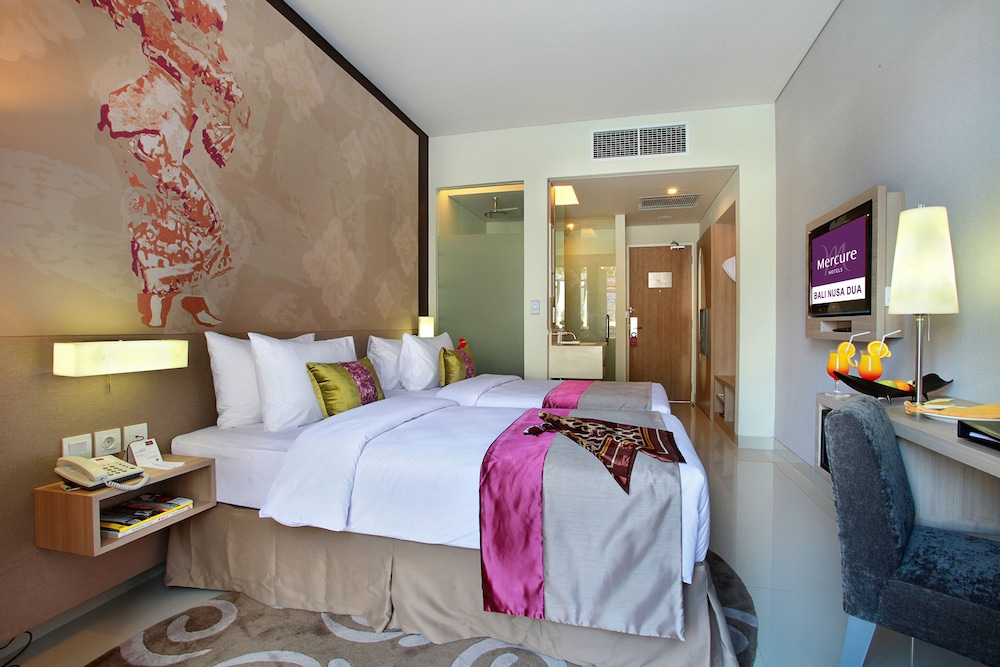 Habitación Deluxe con 2 Camas Individuales, Terraza y Vistas a la Piscina del hotel Mercure Bali Nusa Dua