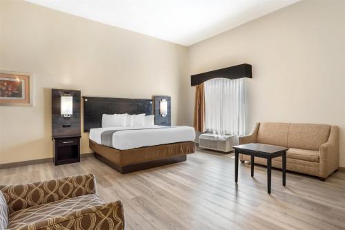 Habitación Deluxe King con sofá cama del hotel Best Western Bar Harbour Inn