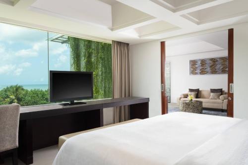Junior Ocean View Suite, 1 King Bed (maximum 3 adults with Extra Bed) del hotel Sheraton Bali Kuta Resort - Chse Certified