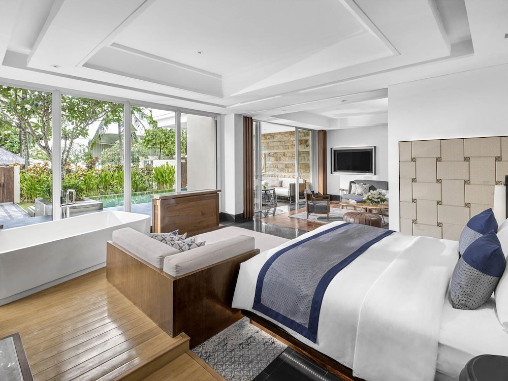 SUITE PRESTIGE, Acceso Club Millesime, 1 Cama King Size, Piscina Privada del hotel Sofitel Bali Nusa Dua Beach Resort - Chse Certified