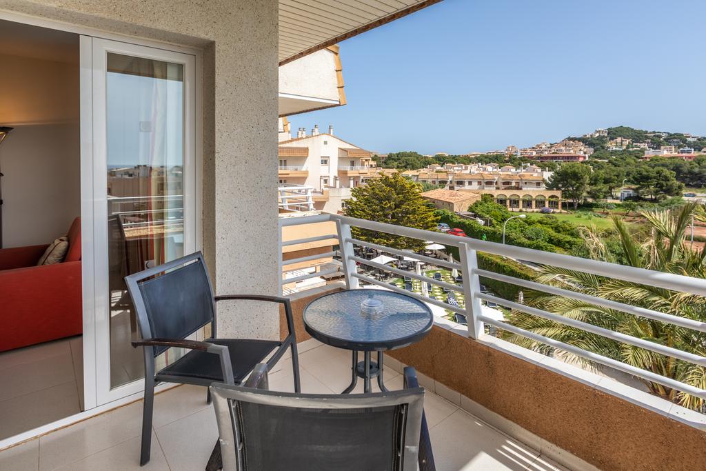 Suite Balcón o Terraza del hotel Illot Suites. Foto 3