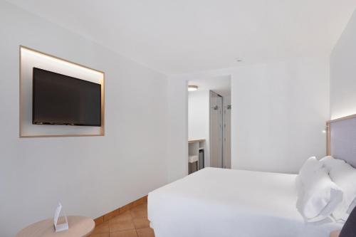 Habitación Doble del hotel Occidental Cala Viñas. Foto 2
