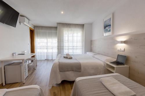 Habitación Cuádruple del hotel Gran Via. Foto 5
