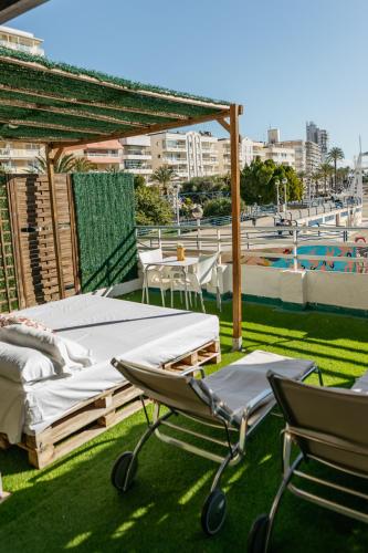 Habitación Doble Deluxe con vistas al mar del hotel Polamar. Foto 4