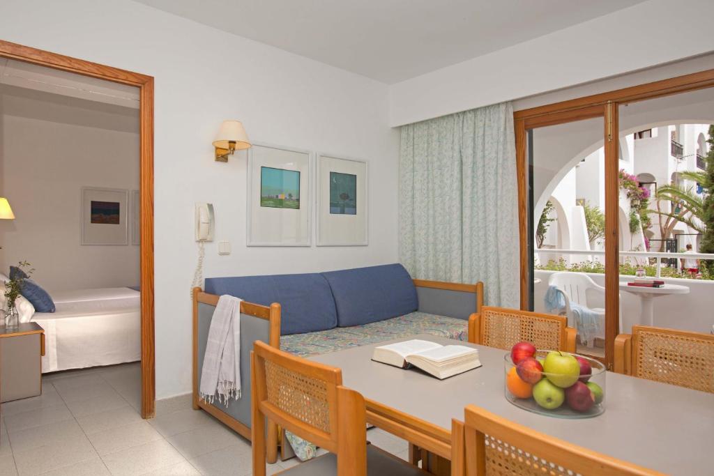 Junior suite del hotel Gavimar Cala Gran Costa Sur & Resort