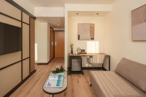 Suite Junior Premium del hotel Madrid Airport Suites, Affiliated by Meliá. Foto 4
