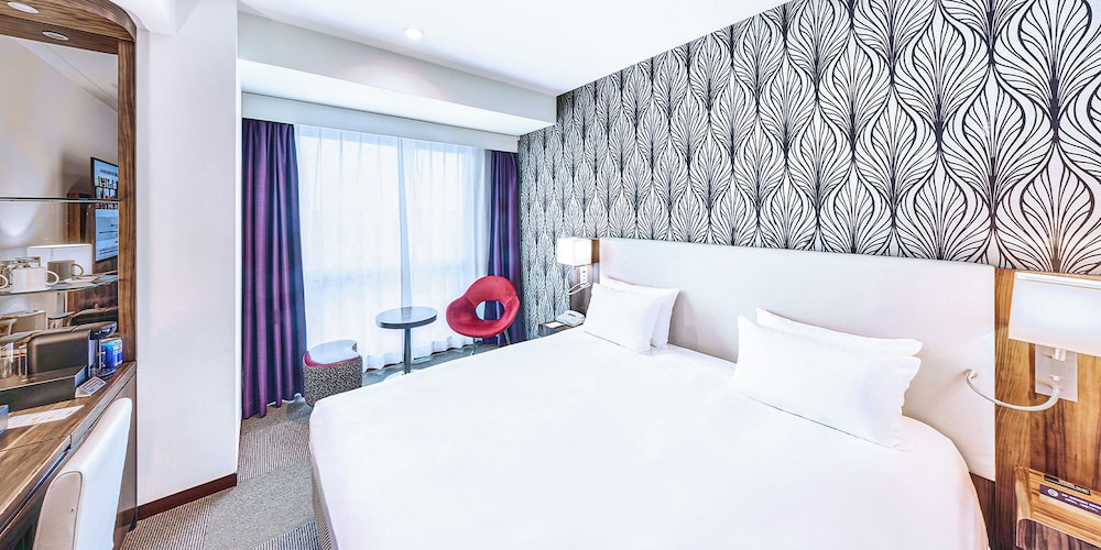 Habitación King Superior del hotel Mercure Okinawa Naha. Foto 1
