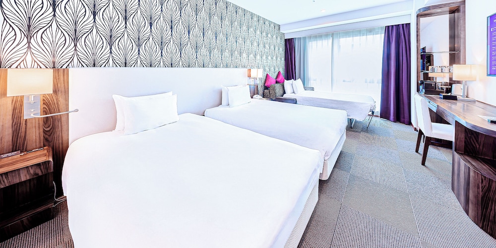 Habitación Triple Superior del hotel Mercure Okinawa Naha. Foto 3