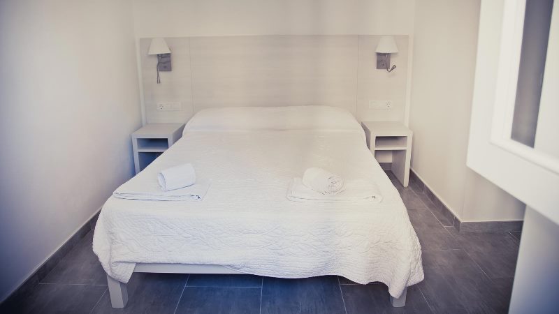 Apartamento Superior 1 habitación del hotel Playa Ferrera. Foto 1