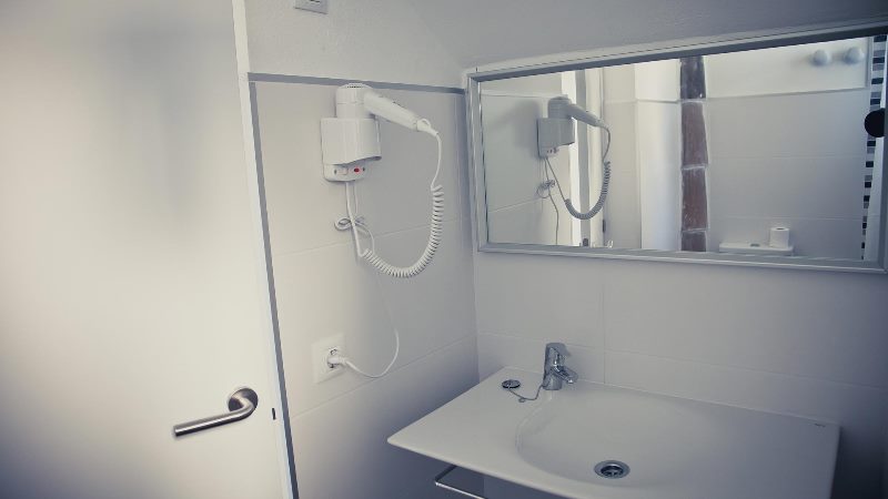 Apartamento Superior 1 habitación del hotel Playa Ferrera. Foto 2