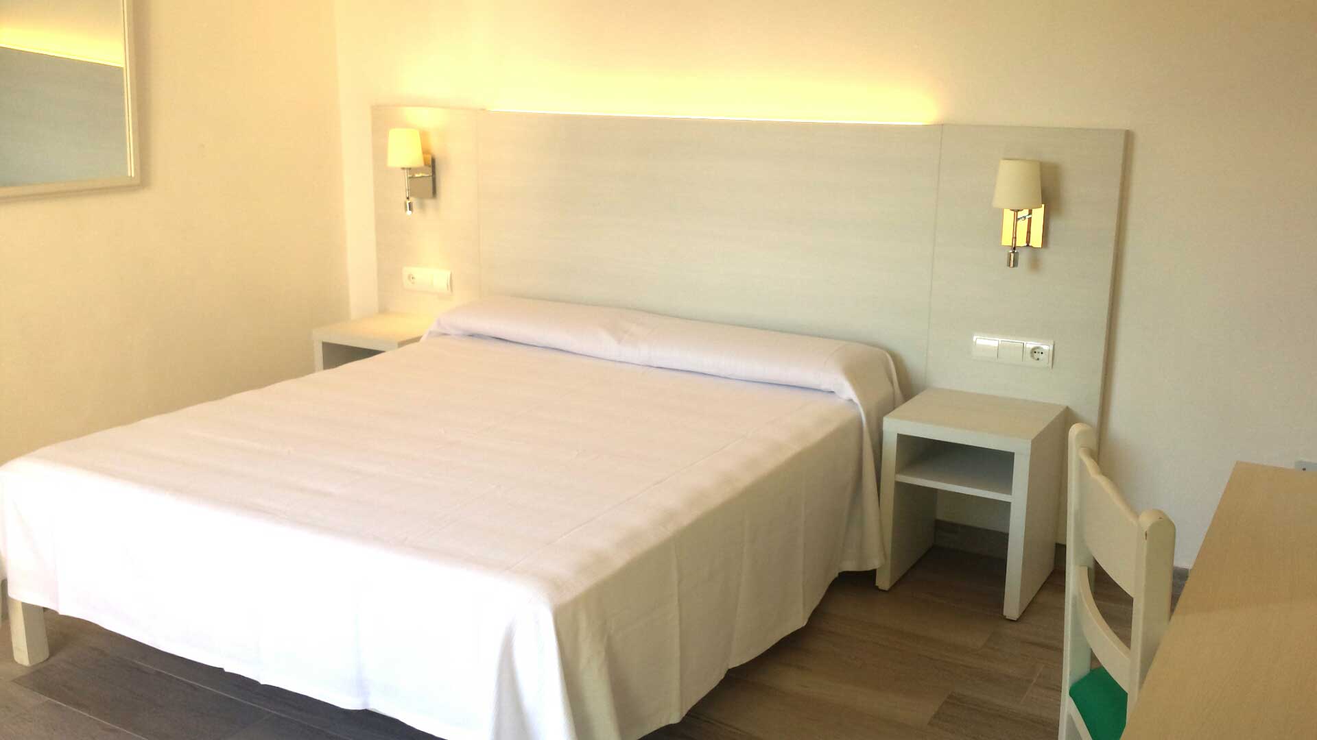 Habitación Doble sin cocina del hotel Playa Ferrera