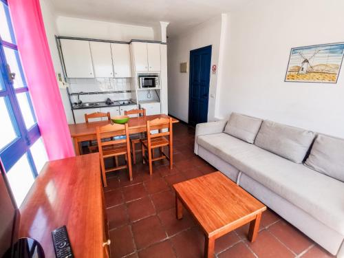 Apartamento Estándar con vistas al mar del hotel Punta Elena Beach THe. Foto 2