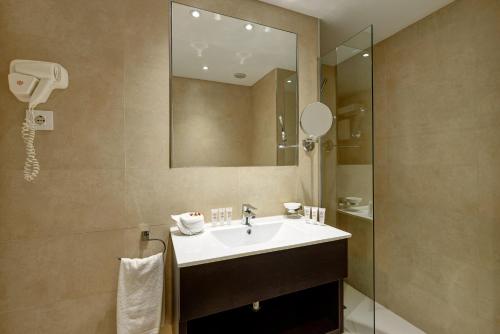 Habitación Doble - 2 camas del hotel Hyb Eurocalas Water Park. Foto 6