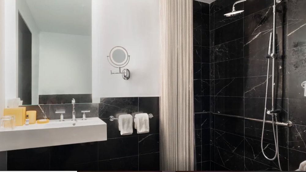 Habitación, 1 cama de matrimonio grande, accesible para personas con discapacidad (Shower) del hotel Hyatt Union Square New York. Foto 8