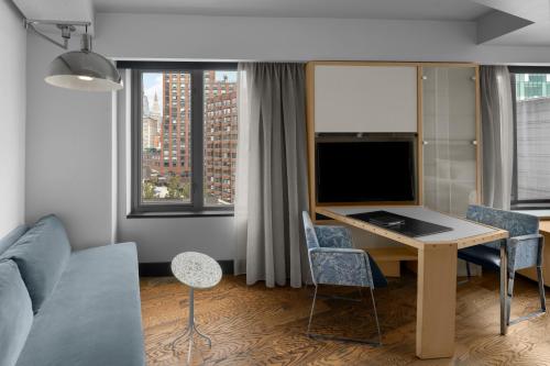 Suite Junior con cama extragrande del hotel Hyatt Union Square New York. Foto 1
