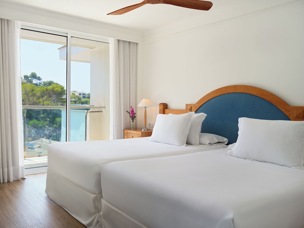 Suite Junior del hotel Boutique H10 Blue Mar - Adults Only