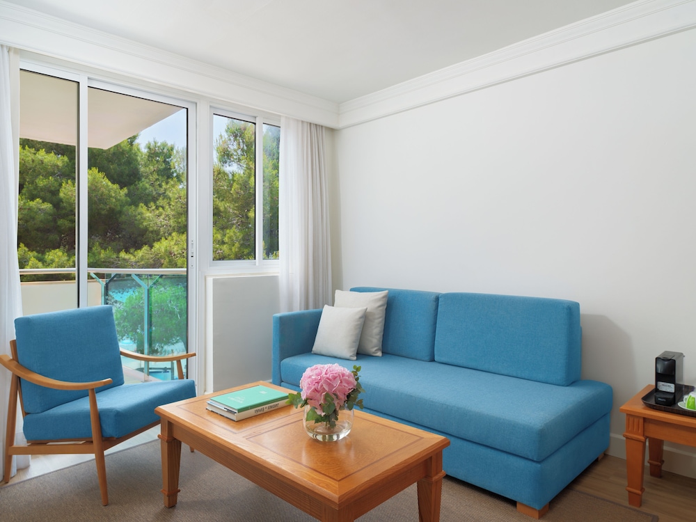 Suite Junior del hotel Boutique H10 Blue Mar - Adults Only. Foto 9