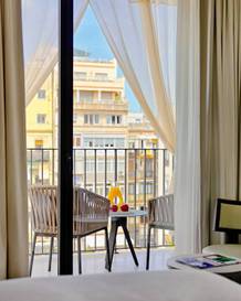 Habitación doble Lujo Balcón o Terraza del hotel H10 Art Gallery. Foto 1